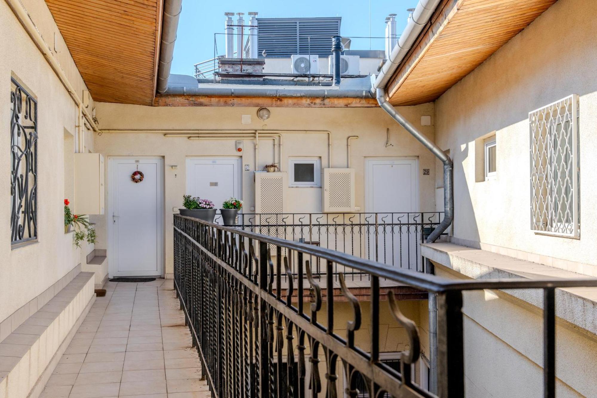 Cozy Flat In The Heart Of Buda Budapeşte Dış mekan fotoğraf